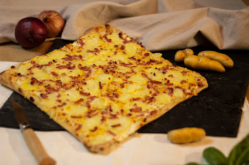 Photo 2 - Chouette Pizza à Dijon depuis plus de 30 ans, pizzas artisanales, burger maison, en livraison, sur place et à emporter