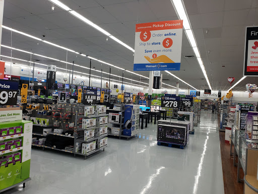 Pentucket Shopping Center