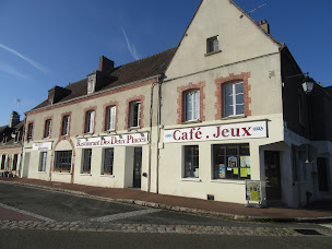 Photo n°11 de Restaurant des Deux Places à Vald’Yerre (Restaurant français)