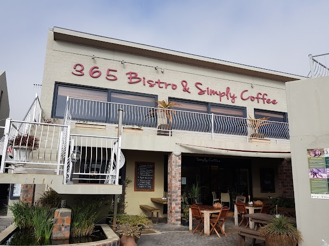Bistro Three Six Five & Simply Coffee - Pringle Bay