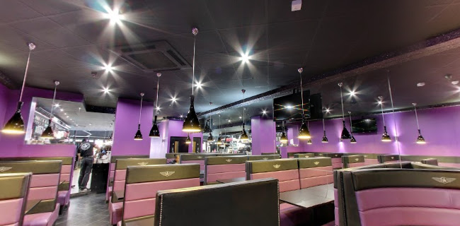 Creams Cafe Ealing - Ice cream