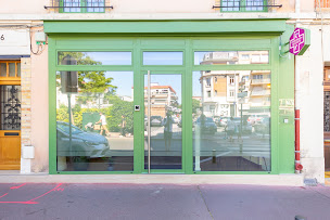 Photo n°7 de Dr Matthieu Moulinier - Implantologie, Chirurgie Buccale, Dent de Sagesse à Enghien-les-Bains (Stomatologue)