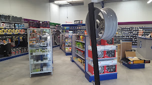 Photo n°8 de Point S - Schweighouse-sur-Moder (Centre Auto Haguenau) à Schweighouse-sur-Moder (Magasin de pneus)