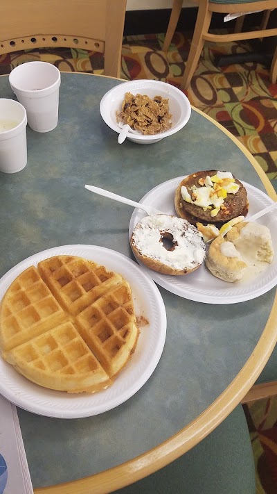Photos of Baymont Inn & Suites Crossville