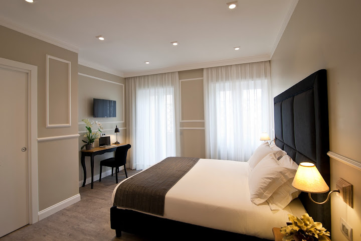 Seven Suites by null