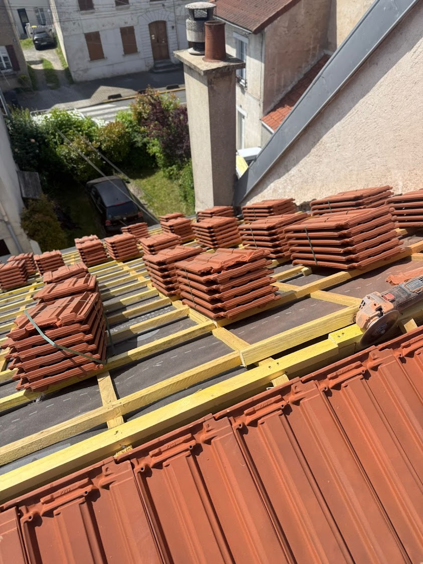 MACE Couvreur 91 – Expert en Toiture, Isolation & Gouttières | Nettoyage & Urgence Fuite