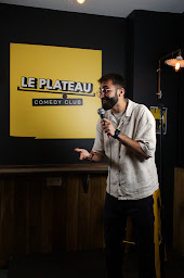 Photo n°2 de Le Plateau Comedy Club - Stand up Paris Bonne-Nouvelle à Paris (Scène)