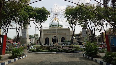 Photos of Masjid Agung Darussalam Bojonegoro
