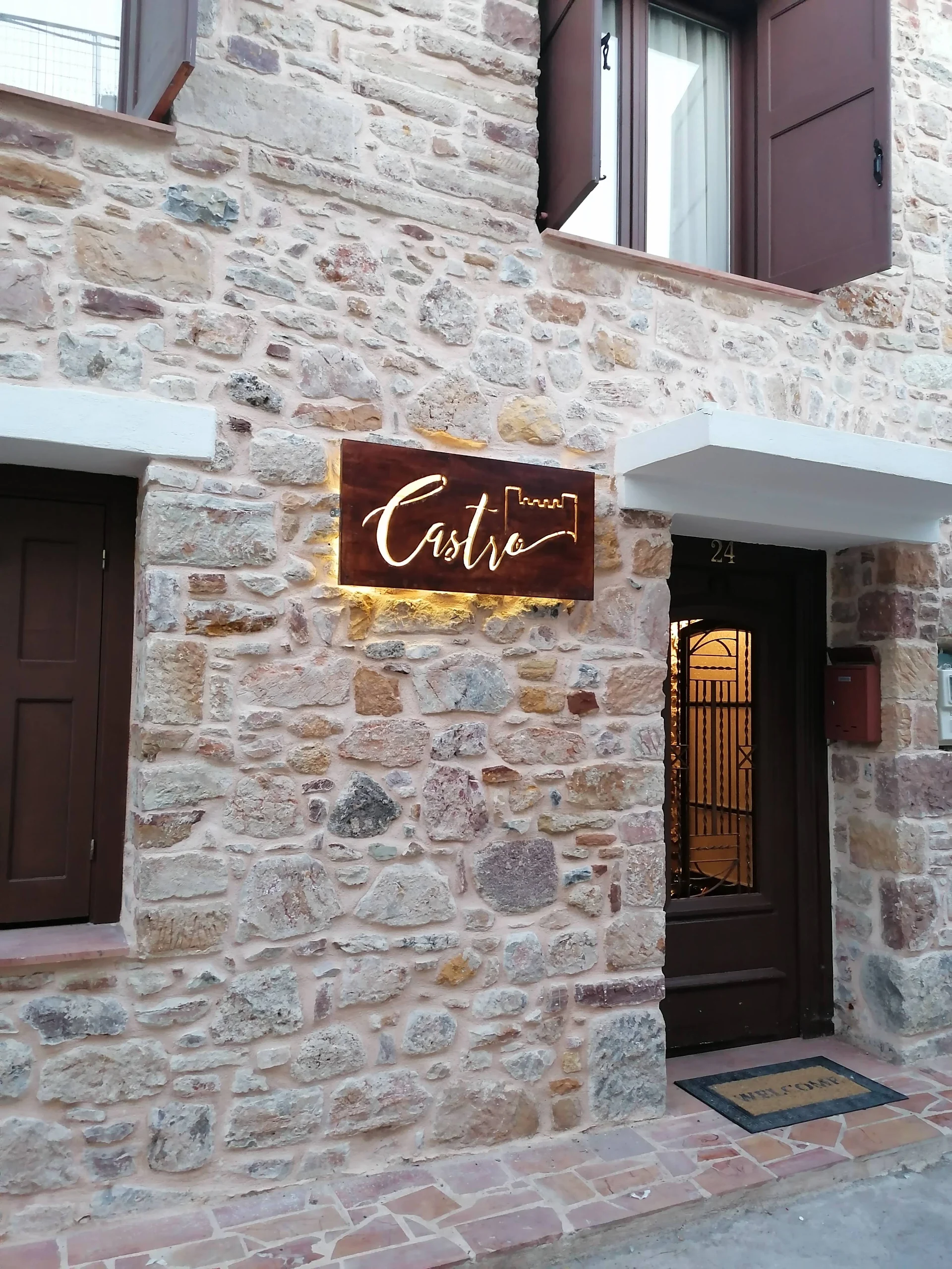 Castro Rooms Chios