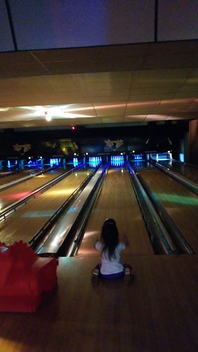 Borough Bowl & Prairie Grille