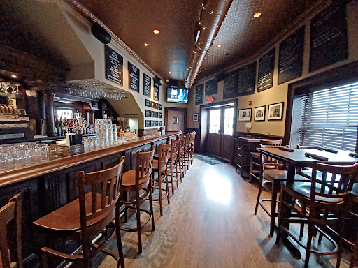 BJ Ryan's - Visual