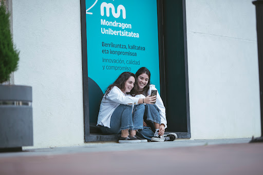 Mondragon Unibertsitatea - Comunicación - Aretxabaleta - Thumbnail