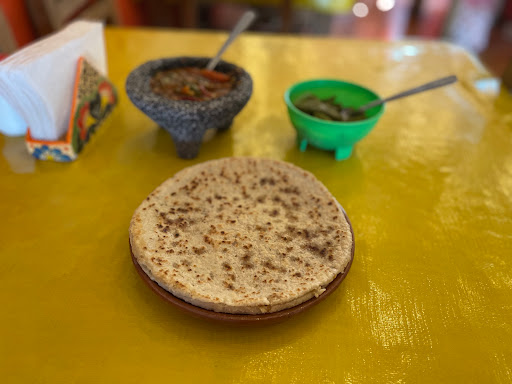 Carnitas Y Barbacoa "Los Tres Garcia" - Thumbnail
