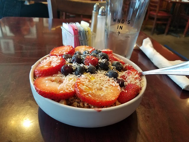 Roni's Diner and Restaurant