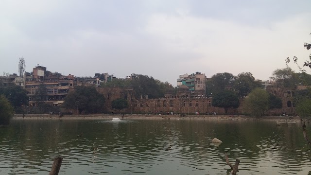 Hauz Khas District Park