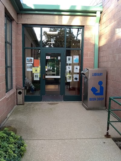 Justice Public Library