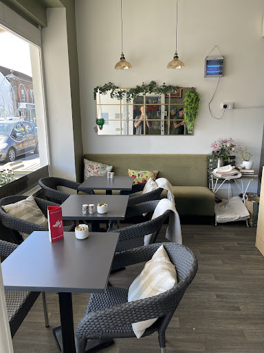 Paola's Cafe - Visual