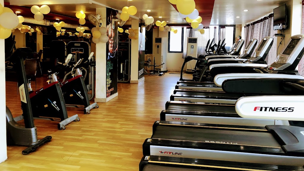 Maxx Fitness Unisex Gym