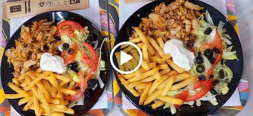 Photo 7 - Coti'tacos burger