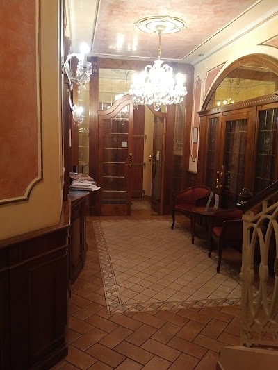 Photos of Beautiful Queen Hotel