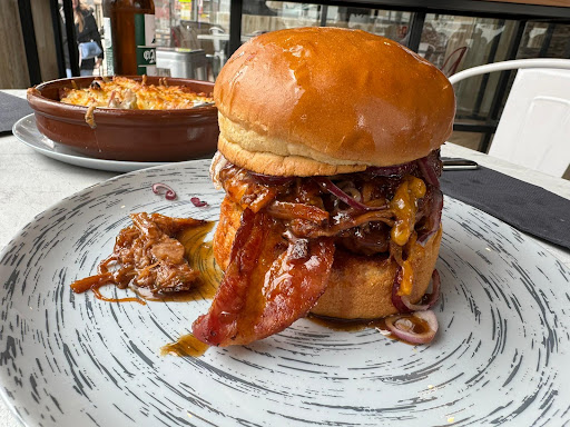 Kenobi Quality Burger Gallery - Spain