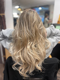 Photo n°4 de Hair Line Coiffure Parentis à Parentis-en-Born (Salon de coiffure)