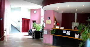 Photo n°3 de Dr Badr Eddine SMAI - Chirurgien viscéral et digestif à Privas (Chirurgien digestif)