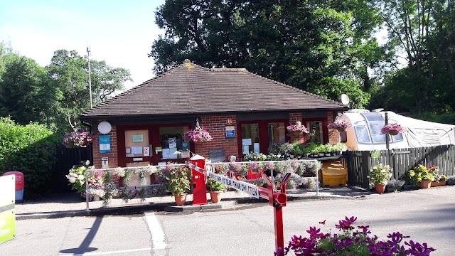Longleat Caravan and Motorhome Club Campsite