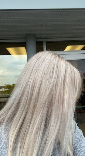 Dye Hard Salon & Spa LLC Gallery - United States