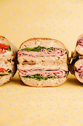 Photo n°9 de Boulangerie Feuillette à Rivedoux-Plage (Salon de thé)