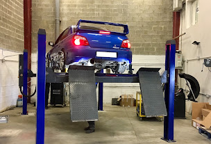 Photo n°4 de Race Altered Import Spécialiste Pièces et Entretien SUBARU et Sportives Japonaises à Vendargues (Magasin de pneus)