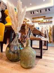 Photo n°3 de Exclusif Paris - 15ème à Paris (Magasin de chaussures)