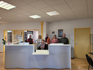 Photo n°3 de Abeille Assurances - Millau Viaduc à Millau (Agence d'assurance pour locataires)