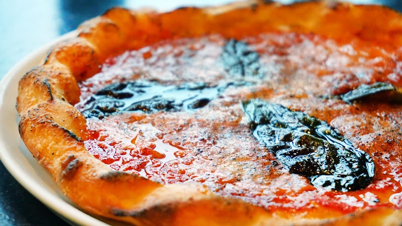 一銀通りのスポットライト