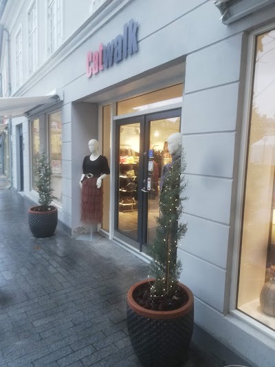 Papaya/Catwalk, Guldborgsund Kommune, Zealand(+45 54 85 03)