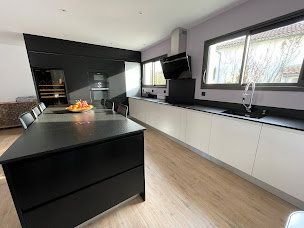 Photo n°14 de Asm Cuisines Equipees à Libourne (Magasin de meubles de bureau)