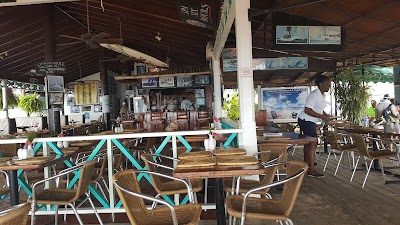 Photos of Spinnakers Restaurant & Beach Bar