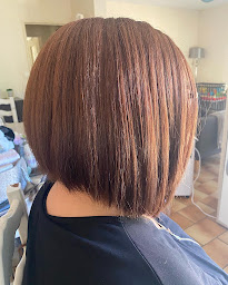 Photo n°17 de Emy instantpoursoi à Pont-de-Veyle (Salon de coiffure)