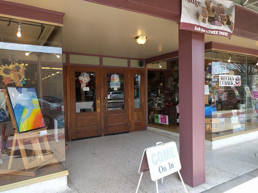 Main Street Co.- Newton