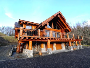 Photo n°1 de KoMa Fuste à Balaguères (Constructeur de maisons en bois)