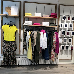 Photo n°5 de MISE AU GREEN à Autun (Magasin de vêtements pour femmes)