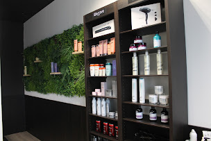 Photo n°3 de Bruno Flaujac Coiffure Cugnaux à Cugnaux (Salon de coiffure)