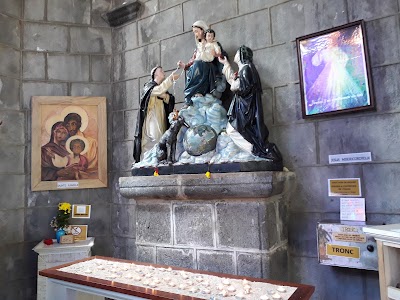 Photos of Cur&eacute; de Saint Esprit