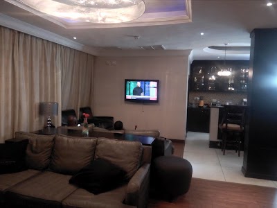 Photos of Owu Crown Hotel Ibadan