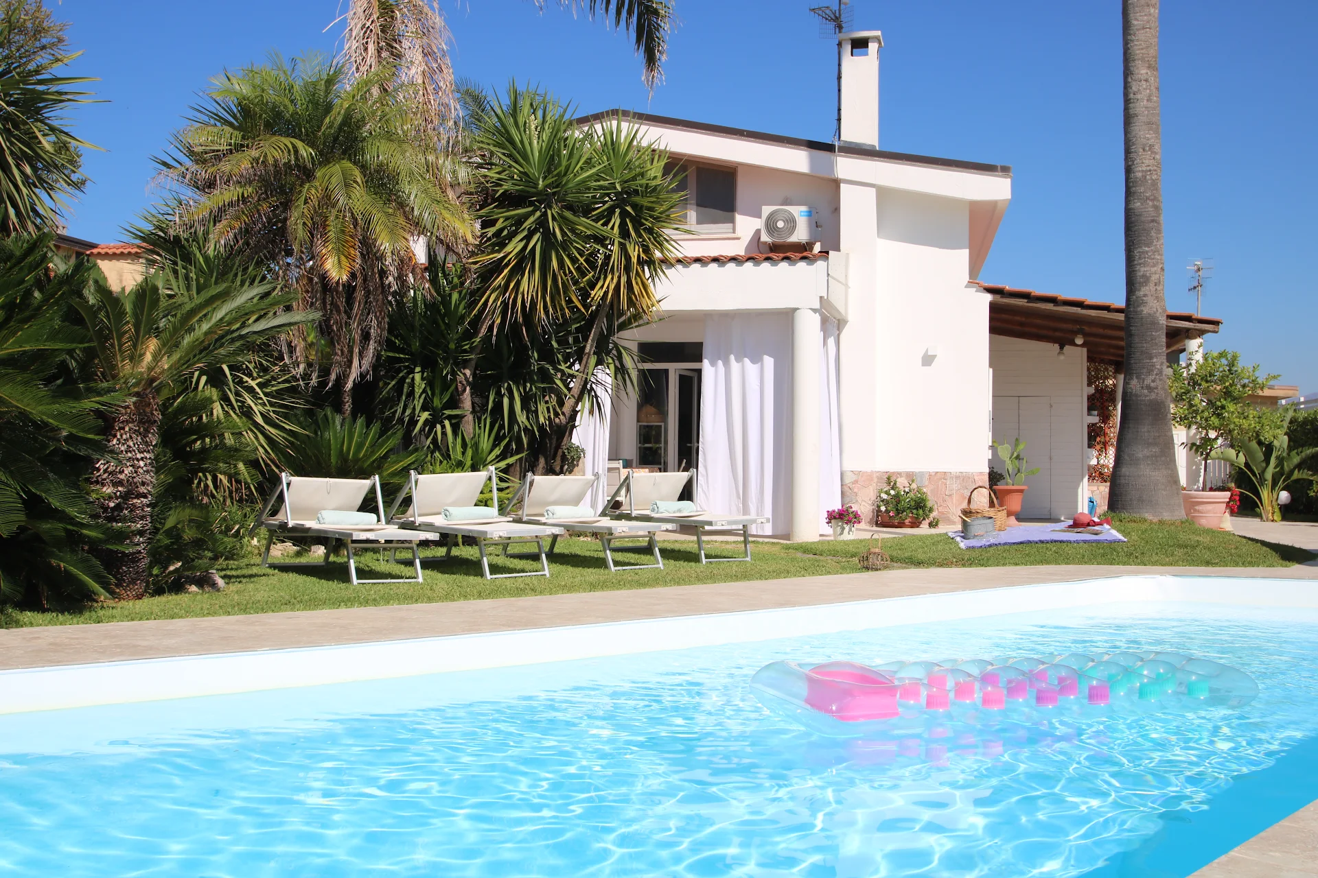 Edri beach house