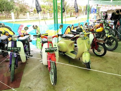 Photos of Stadion Baning