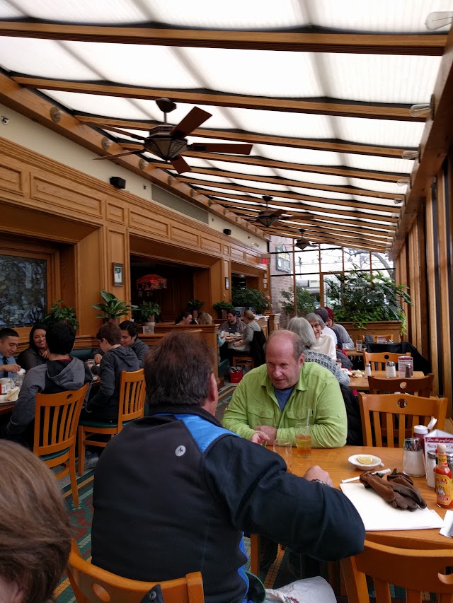 Walker Bros. Original Pancake House
