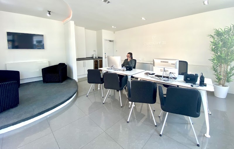 Century 21 Liverpool South photo 3