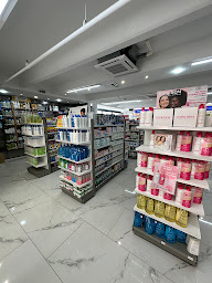 Photo n°25 de Pharmacie Principale Du Bois Des Roches à Saint-Michel-sur-Orge (Parapharmacie)