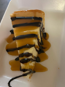 Las Tres Reinas by null